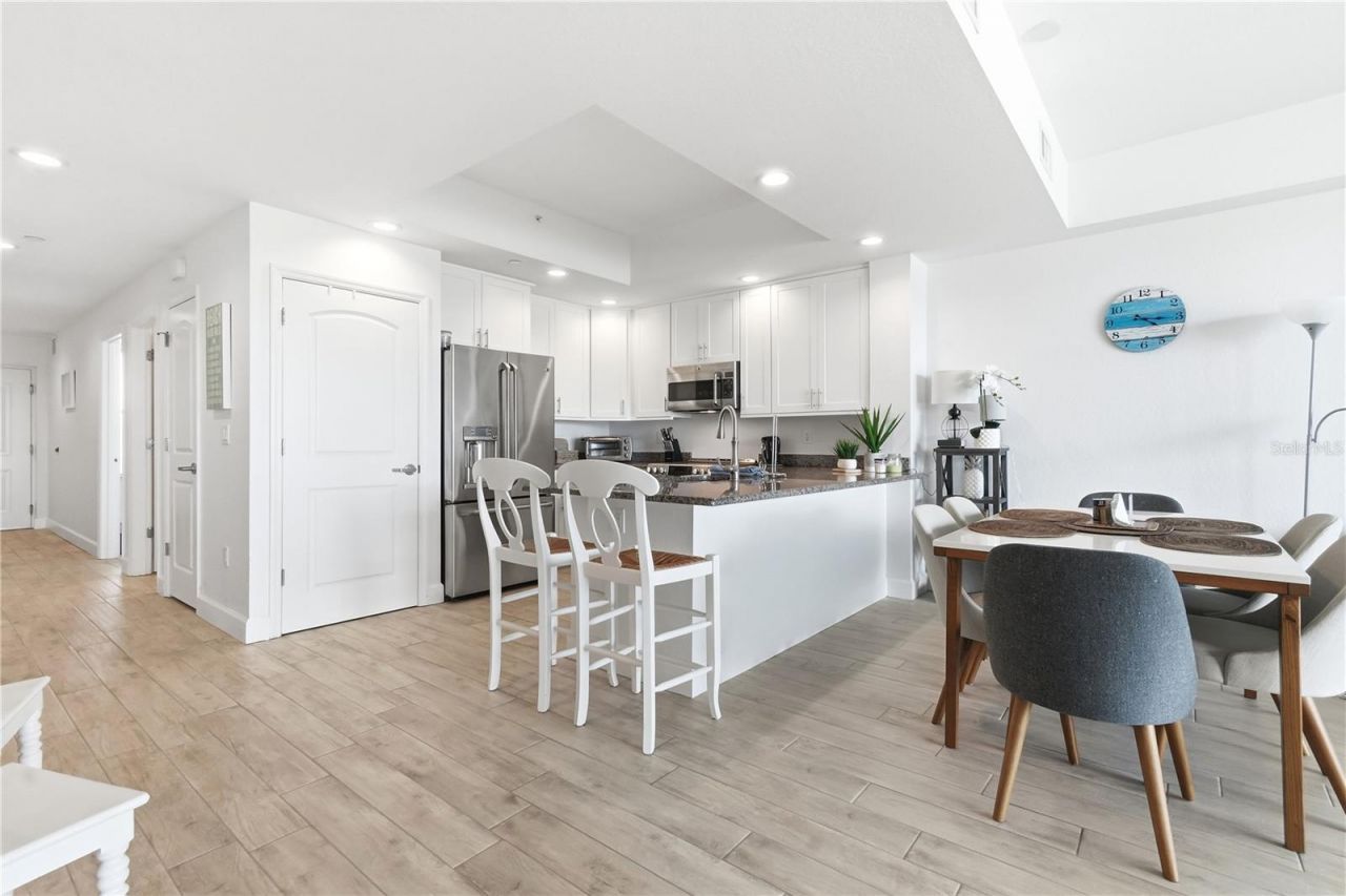 19519 Gulf Boulevard, Unit 403, Indian Shores, FL 33785 Photo