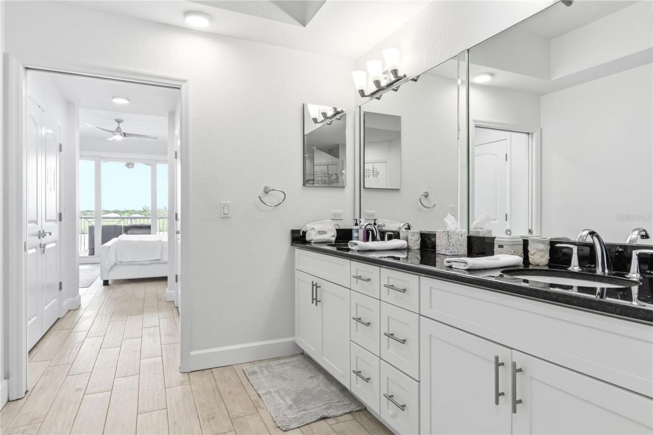 19519 Gulf Boulevard, Unit 403, Indian Shores, FL 33785 Photo