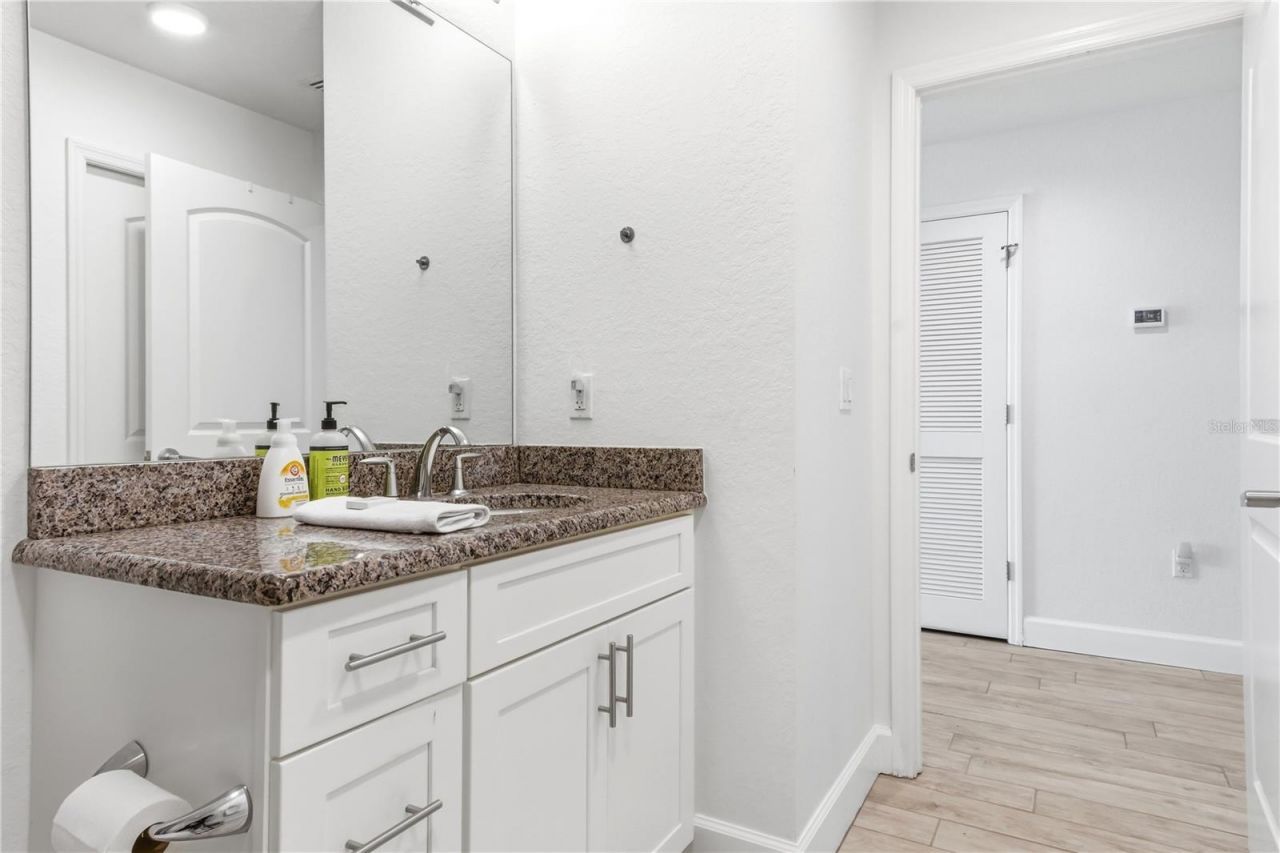 19519 Gulf Boulevard, Unit 403, Indian Shores, FL 33785 Photo