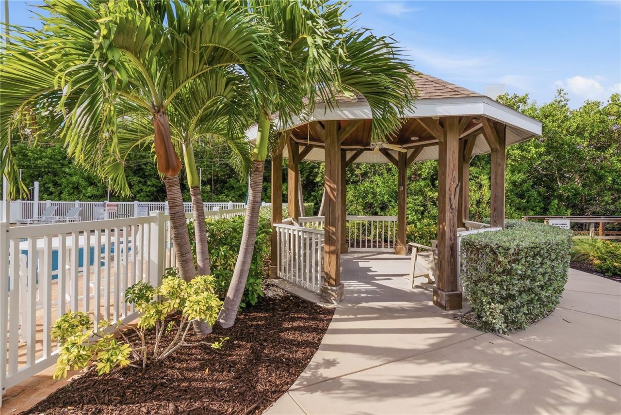 19519 Gulf Boulevard, Unit 403, Indian Shores, FL 33785 Photo