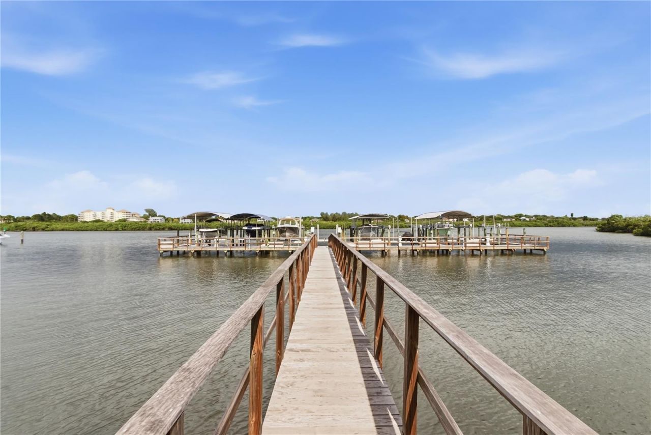 19519 Gulf Boulevard, Unit 403, Indian Shores, FL 33785 Photo