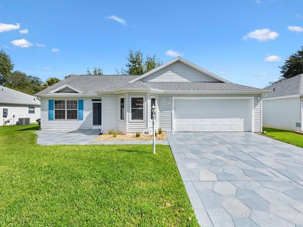 915 VENTURA DRIVE , LADY LAKE, FL 32159