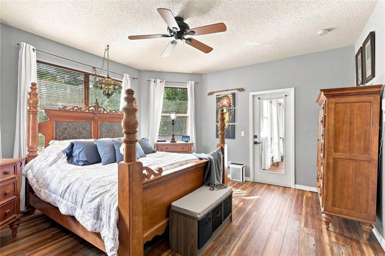 5301 Anthony Lane , Sarasota, FL 34233 Photo
