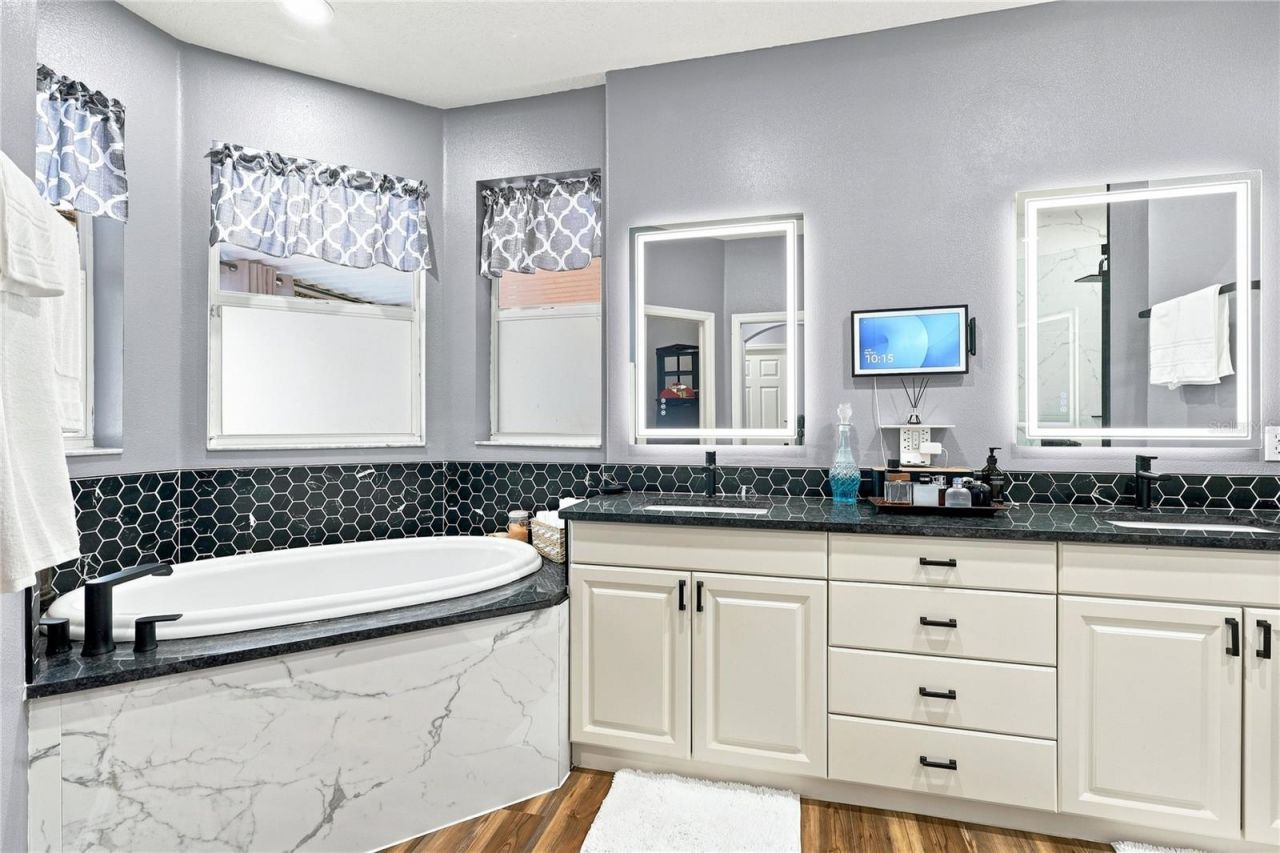 5301 Anthony Lane , Sarasota, FL 34233 Photo