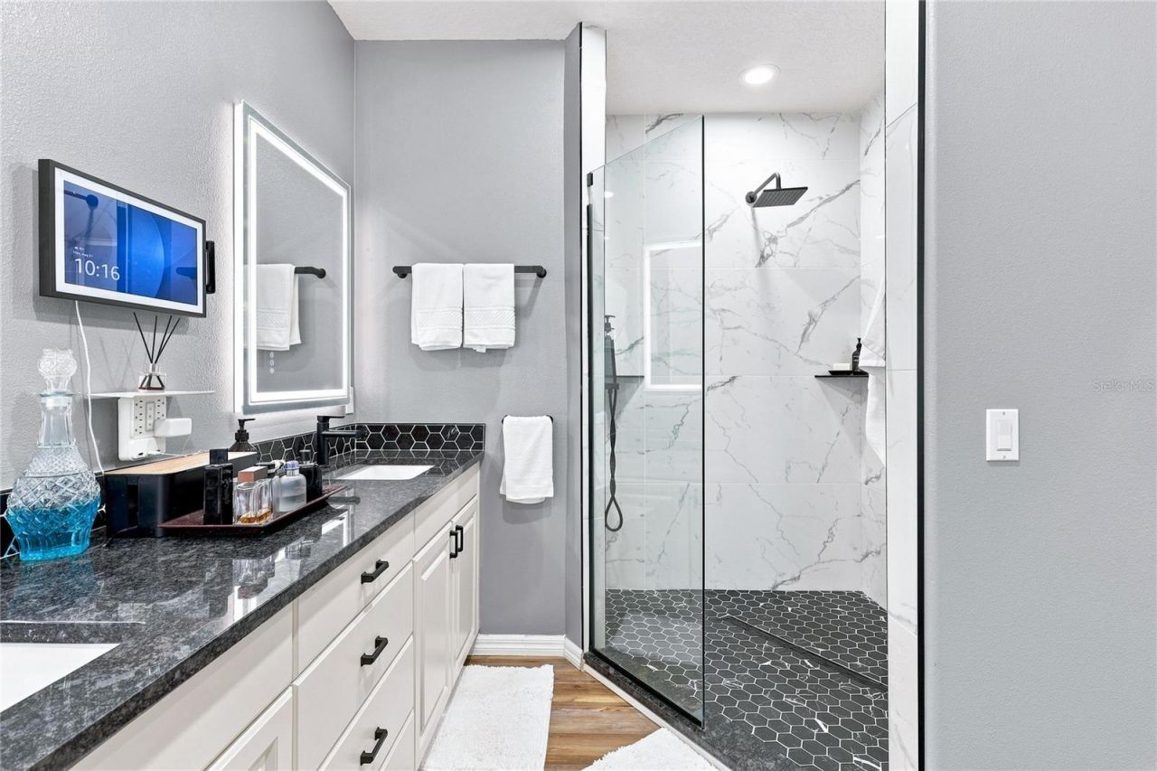 5301 Anthony Lane , Sarasota, FL 34233 Photo