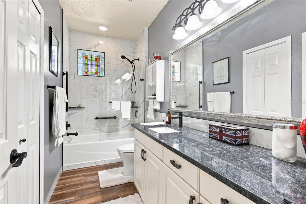 5301 Anthony Lane , Sarasota, FL 34233 Photo