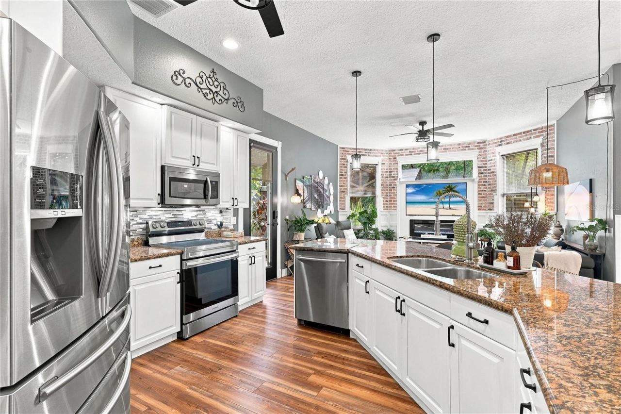 5301 Anthony Lane , Sarasota, FL 34233 Photo