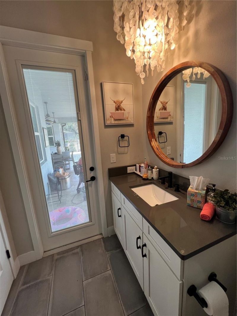 6233 Rivo Lakes Boulevard, Sarasota, FL 34241 Photo