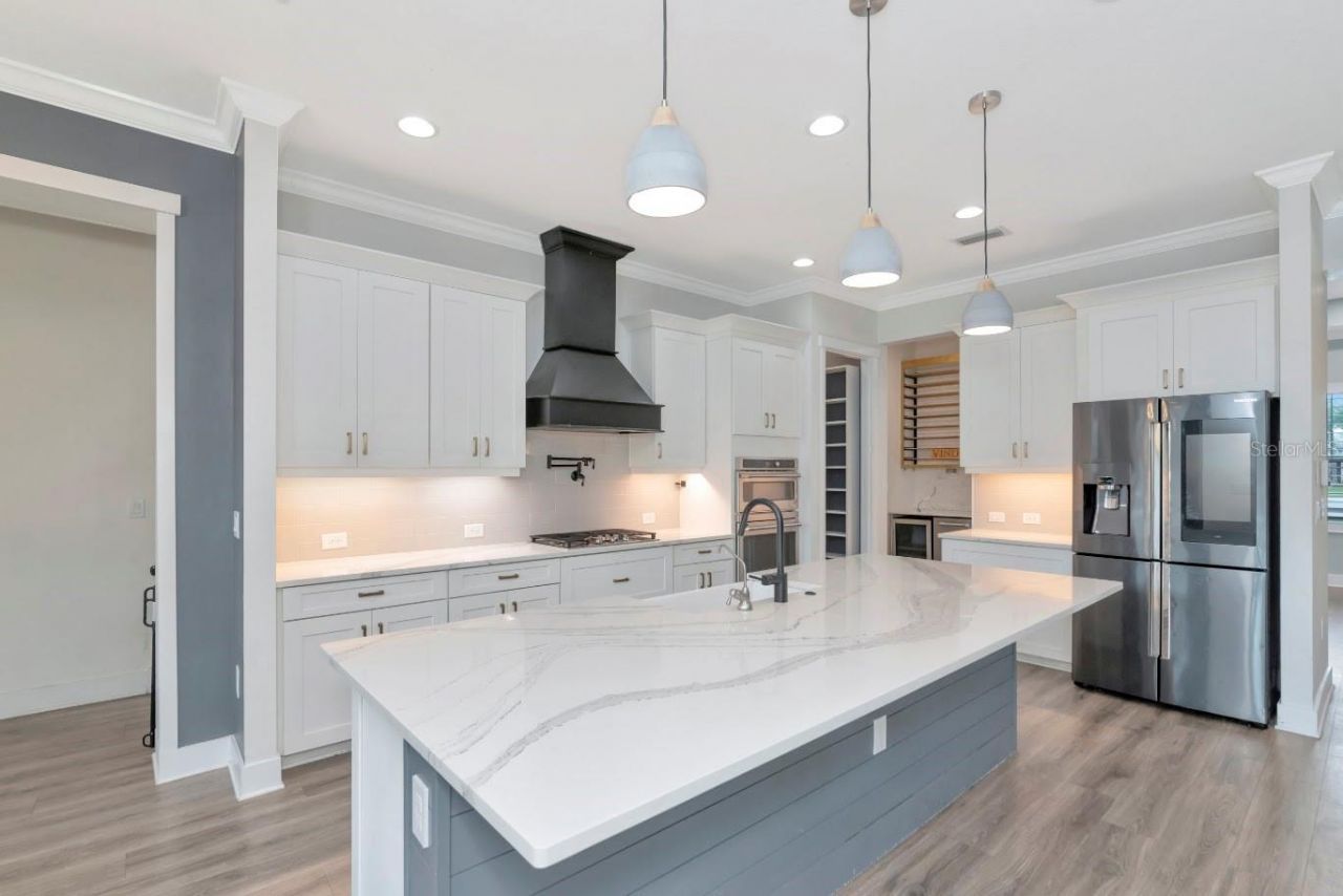 6233 Rivo Lakes Boulevard, Sarasota, FL 34241 Photo
