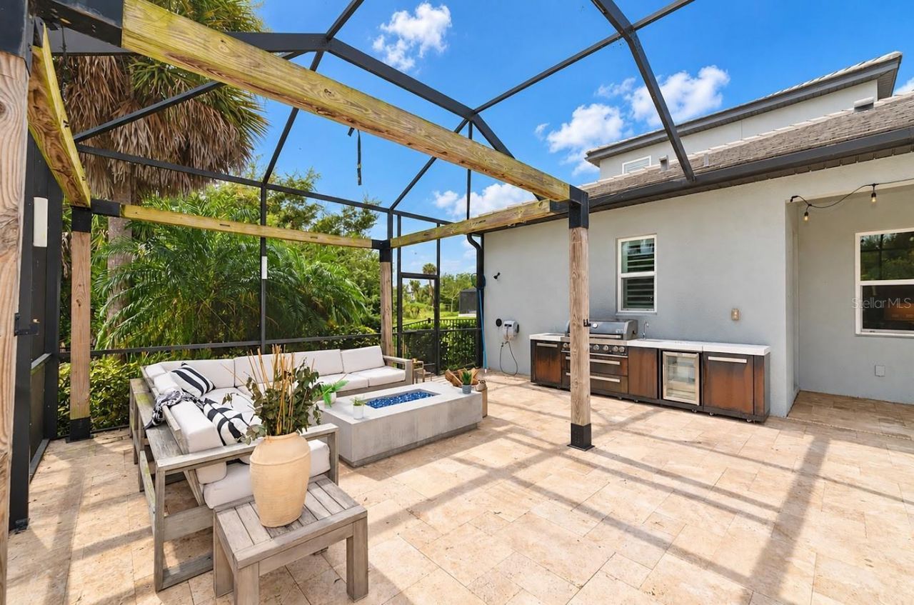 6233 Rivo Lakes Boulevard, Sarasota, FL 34241 Photo