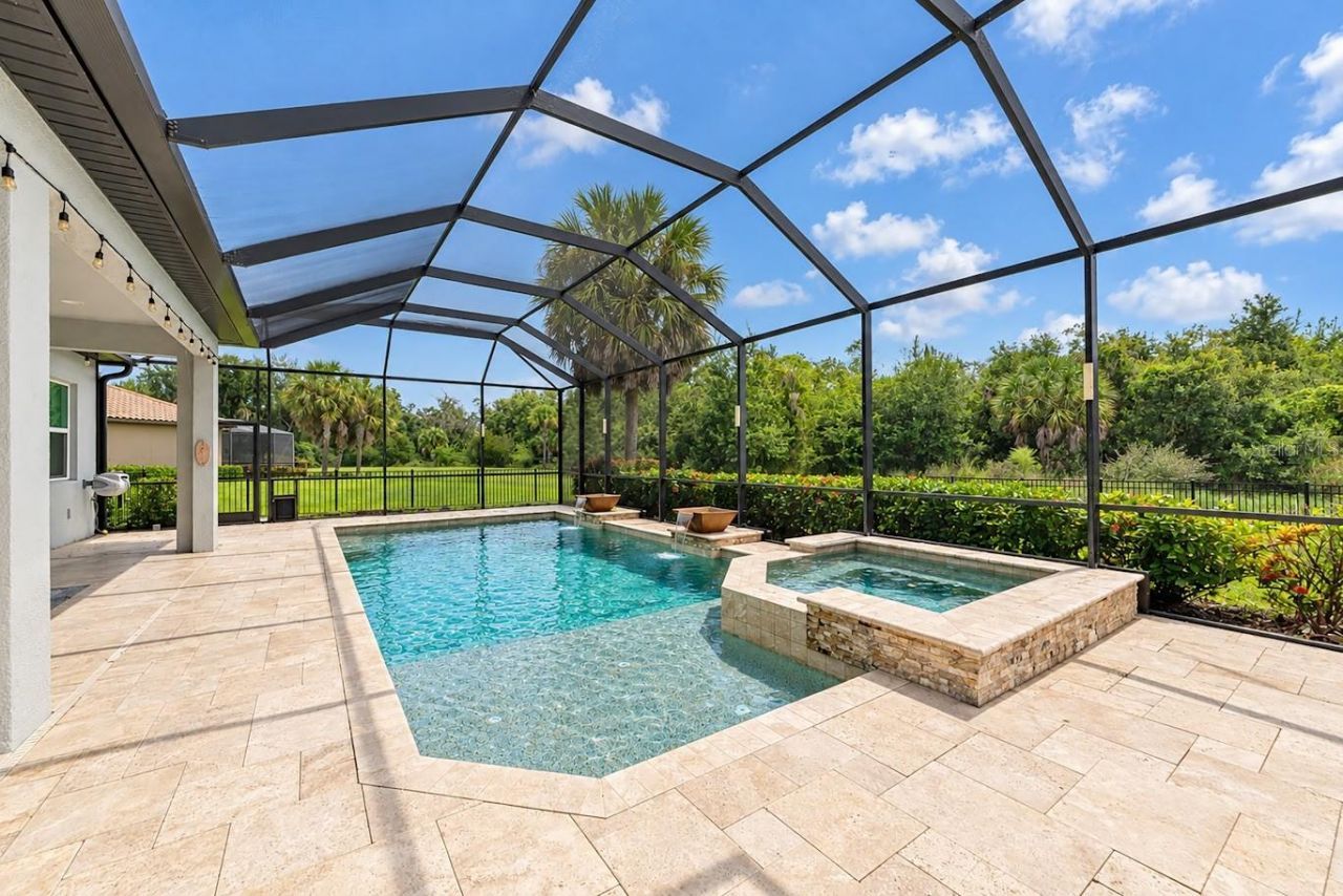 6233 Rivo Lakes Boulevard, Sarasota, FL 34241 Photo
