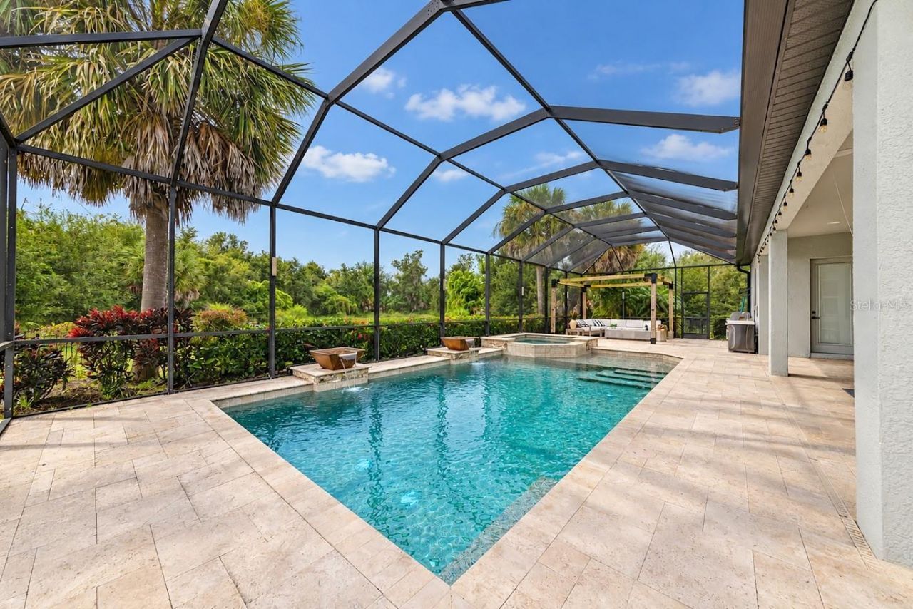 6233 Rivo Lakes Boulevard, Sarasota, FL 34241 Photo