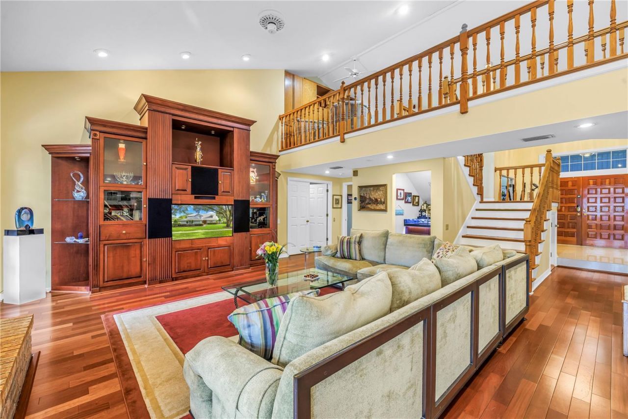 12383 Windtree Boulevard, Seminole, FL 33772 Photo