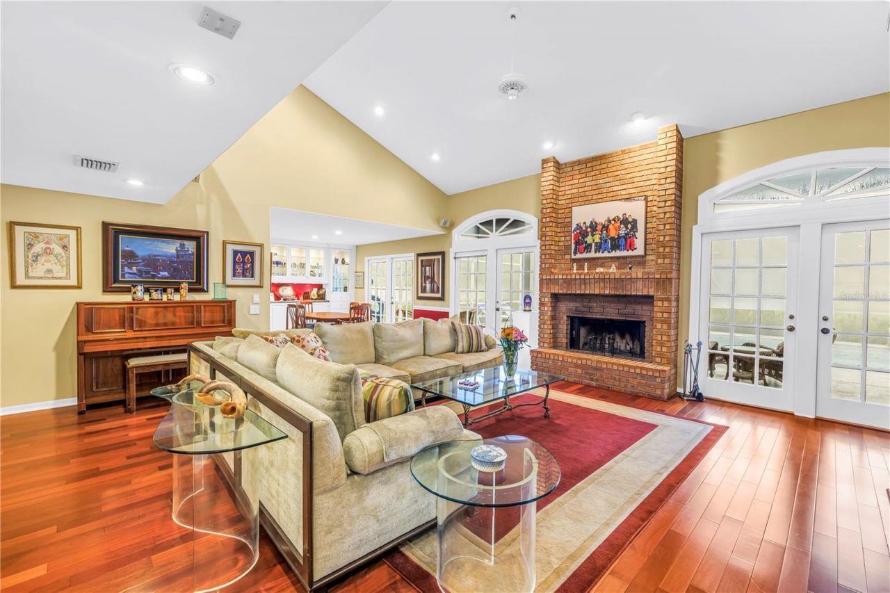 12383 Windtree Boulevard, Seminole, FL 33772 Photo