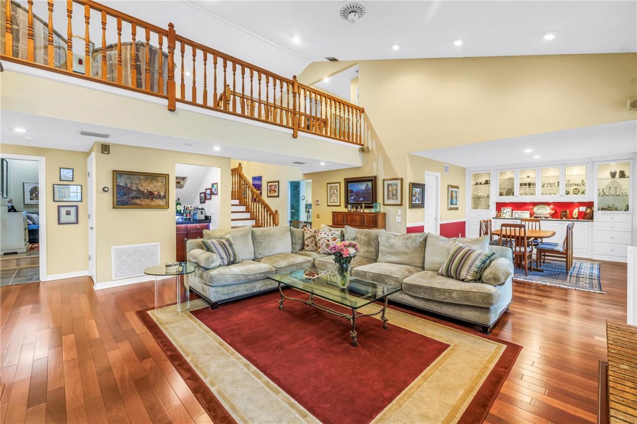 12383 Windtree Boulevard, Seminole, FL 33772 Photo