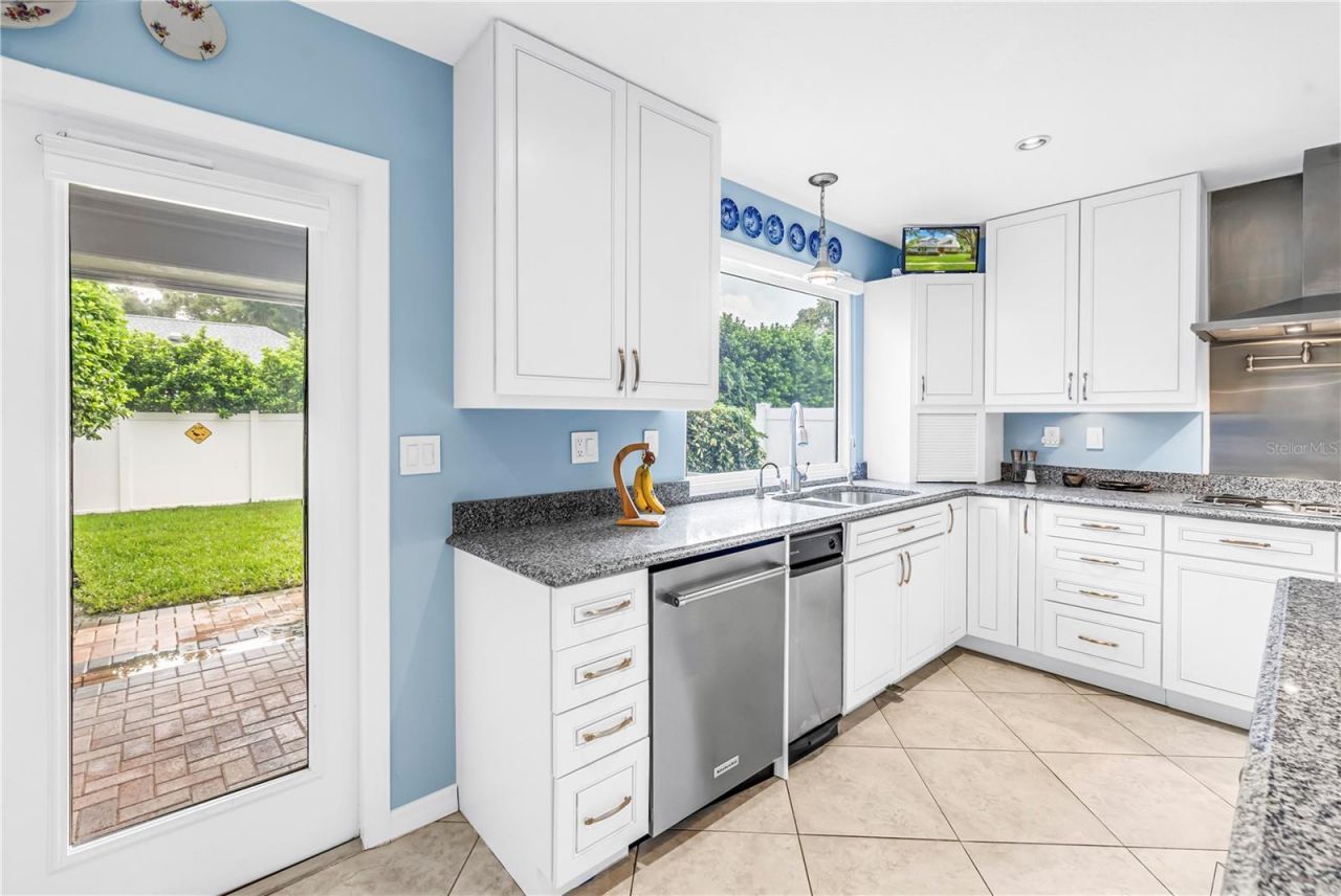 12383 Windtree Boulevard, Seminole, FL 33772 Photo