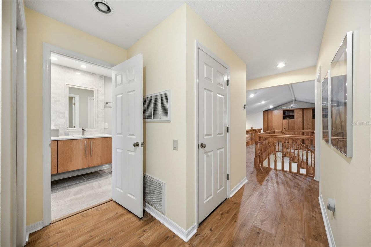 12383 Windtree Boulevard, Seminole, FL 33772 Photo