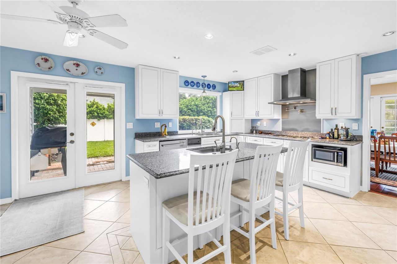 12383 Windtree Boulevard, Seminole, FL 33772 Photo