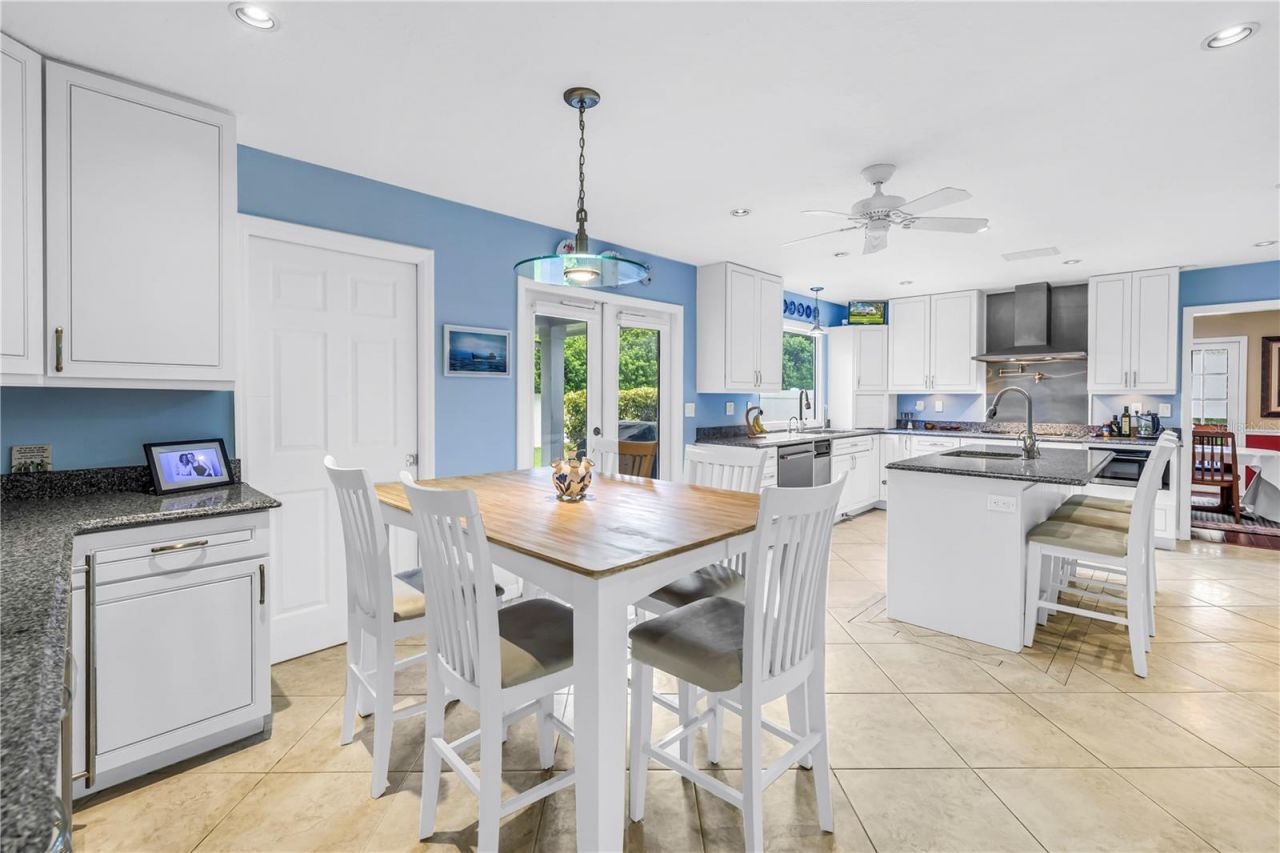 12383 Windtree Boulevard, Seminole, FL 33772 Photo