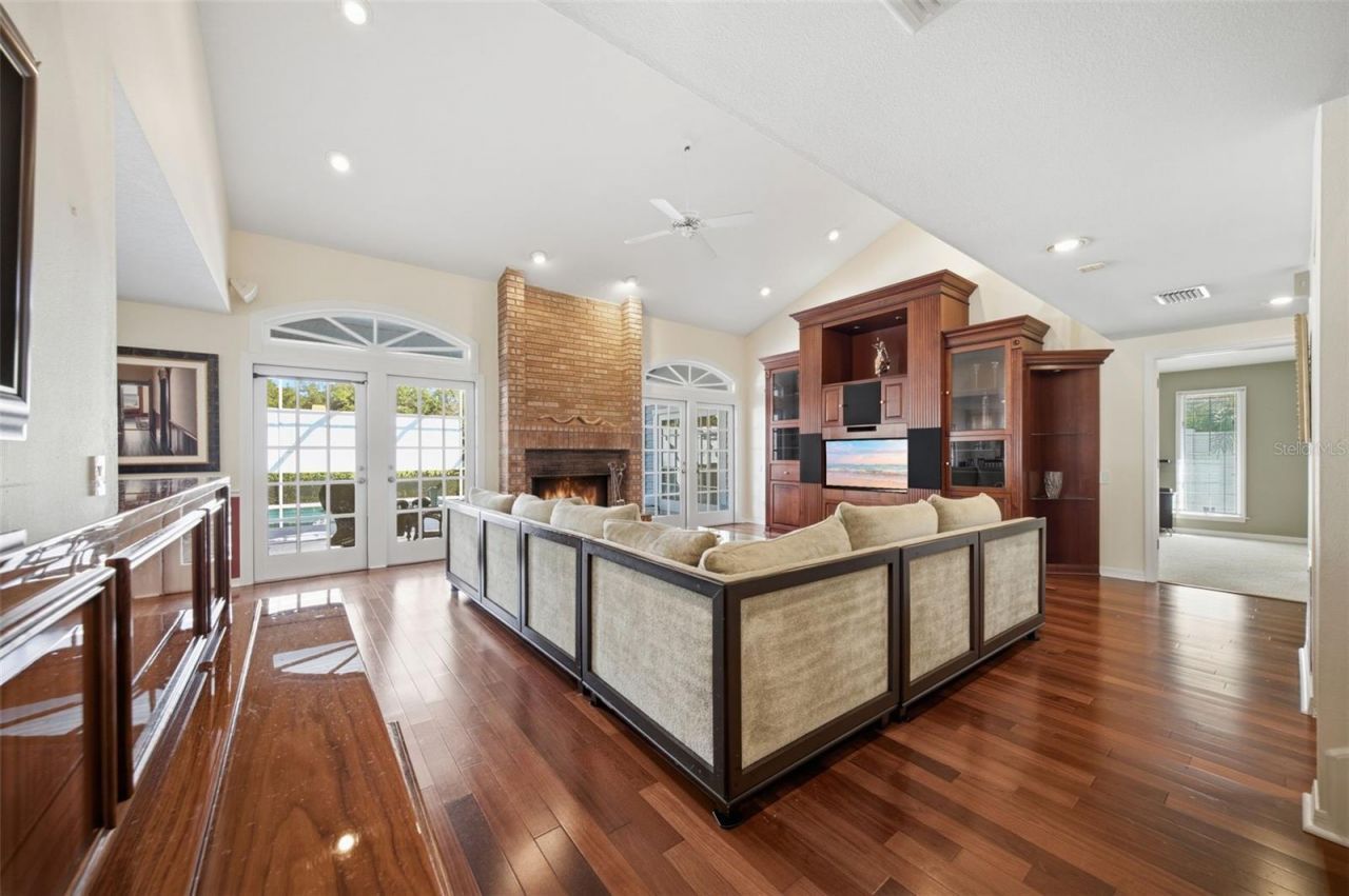 12383 Windtree Boulevard, Seminole, FL 33772 Photo