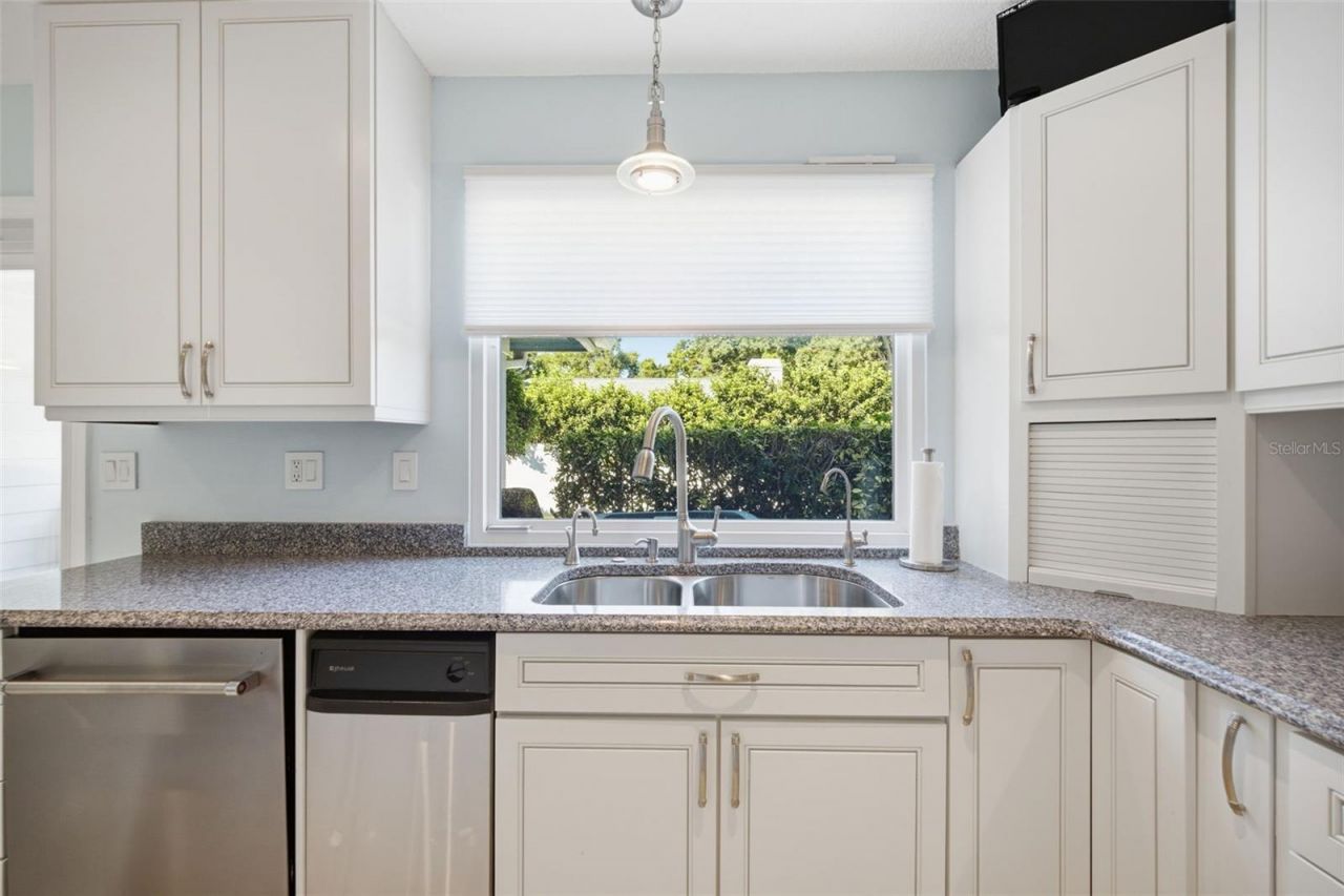 12383 Windtree Boulevard, Seminole, FL 33772 Photo