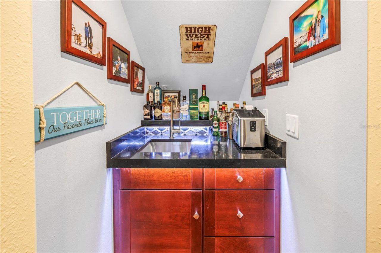 12383 Windtree Boulevard, Seminole, FL 33772 Photo