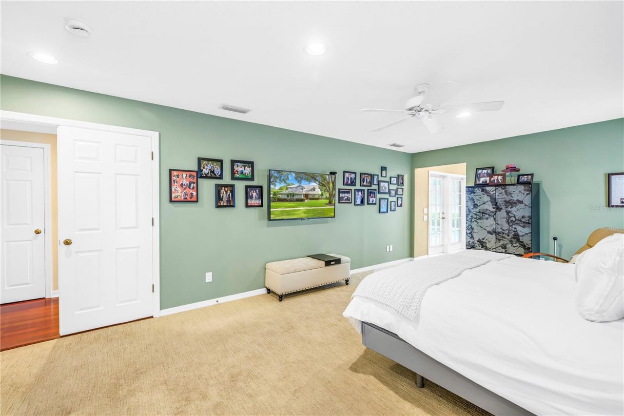 12383 Windtree Boulevard, Seminole, FL 33772 Photo