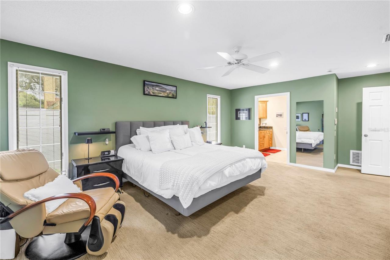 12383 Windtree Boulevard, Seminole, FL 33772 Photo