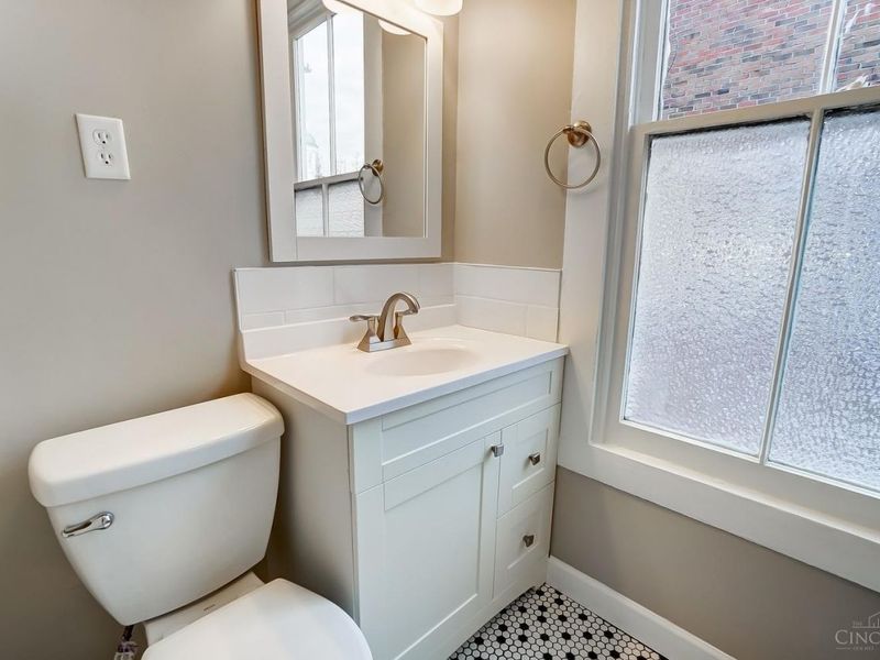 7850 Remington Road, Montgomery, OH 45242 Photo 32