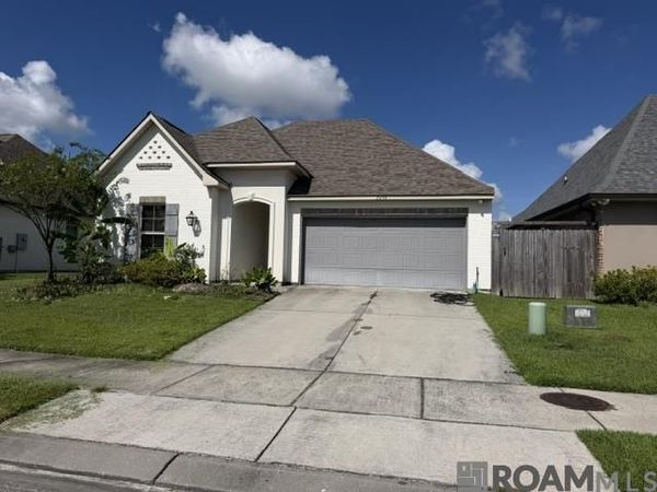 7034 Spring Gardens Dr, Baton Rouge, LA 70817