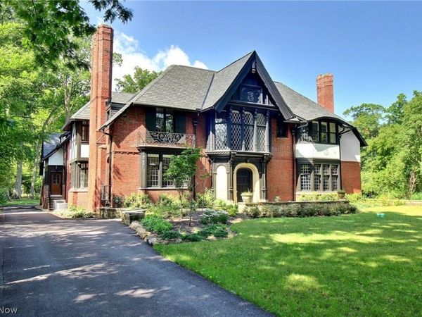 2970 Fairmount Boulevard , Cleveland Heights, OH 44118