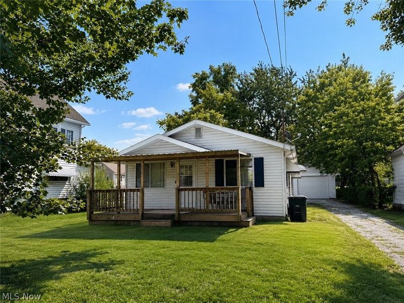 2261 7th Street SW, Akron, OH 44314 Photo 2