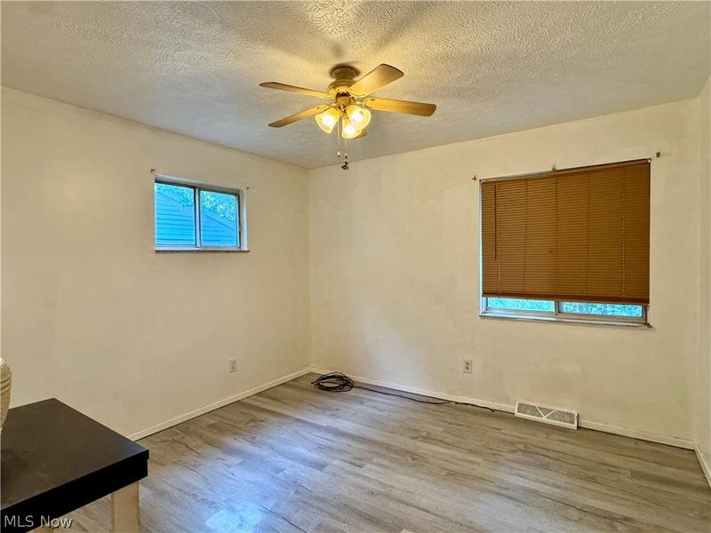 2261 7th Street SW, Akron, OH 44314 Photo 9