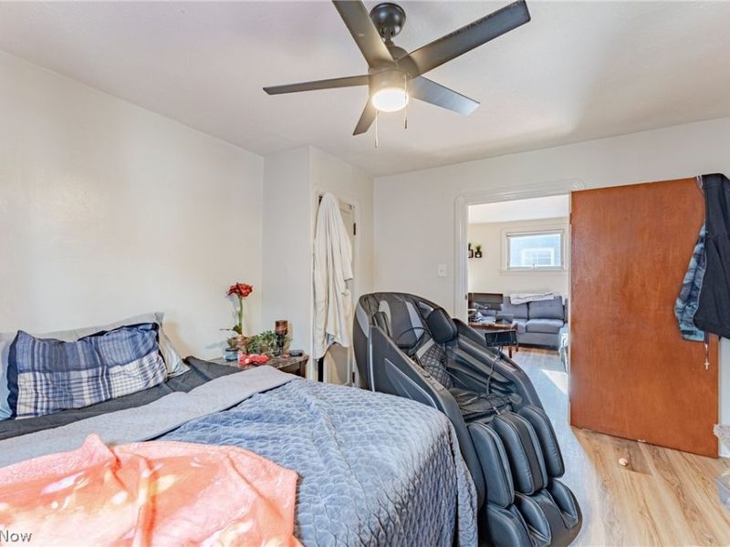2409 Montclair Avenue, Cleveland, OH 44109 Photo 11