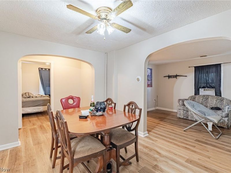 2409 Montclair Avenue, Cleveland, OH 44109 Photo 18