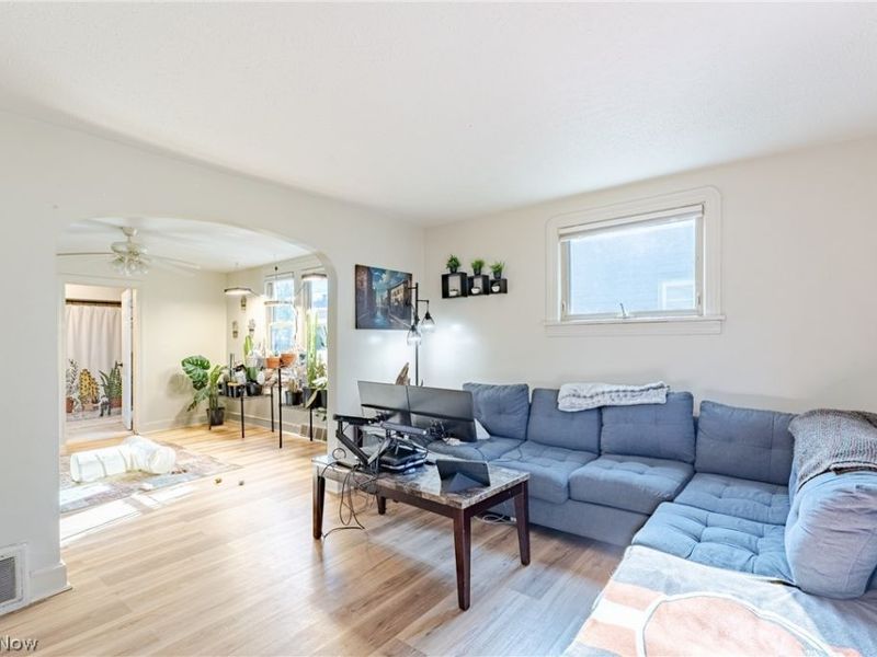 2409 Montclair Avenue, Cleveland, OH 44109 Photo 2