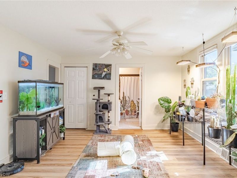 2409 Montclair Avenue, Cleveland, OH 44109 Photo 6