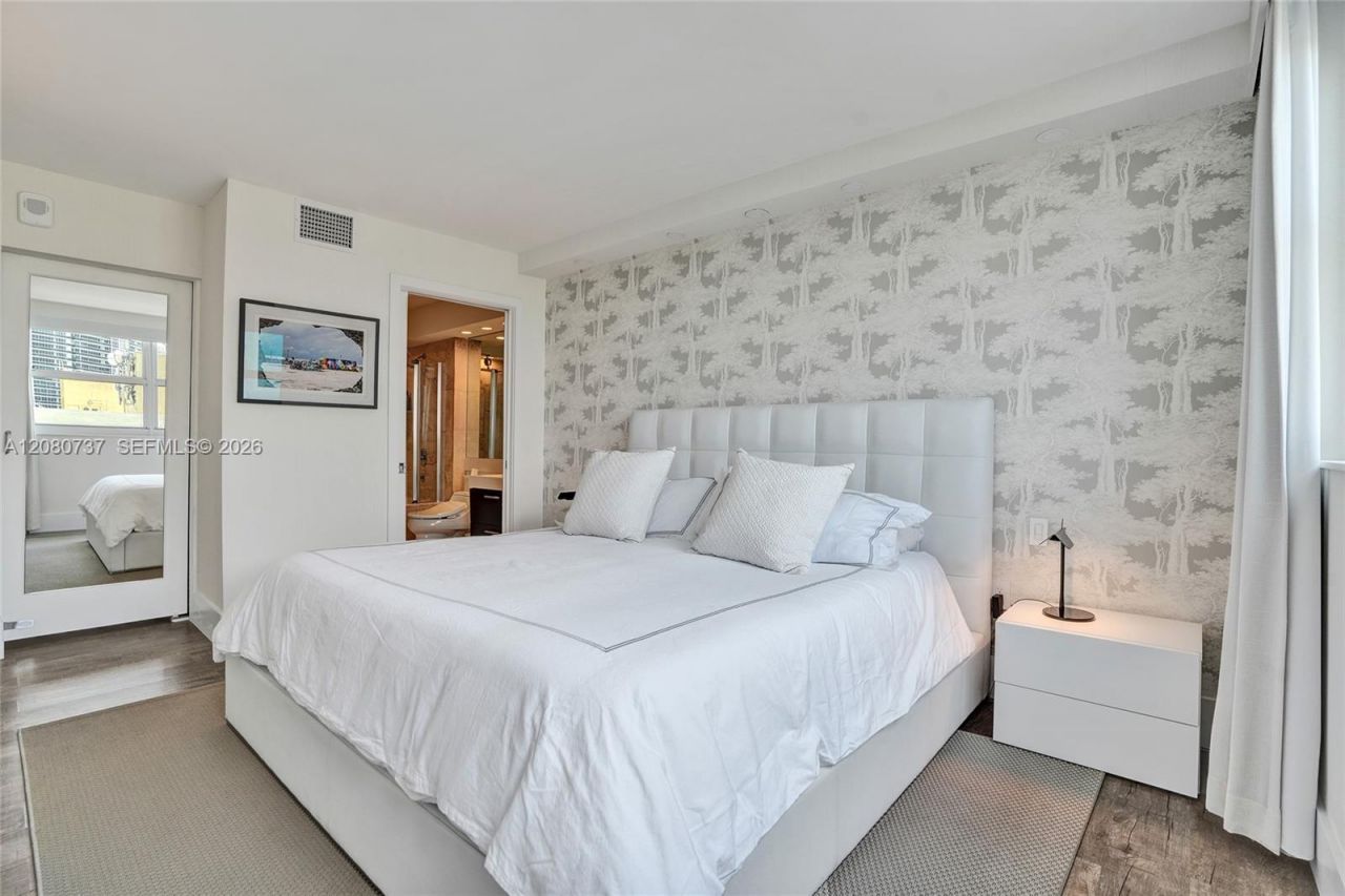 90 Alton Rd , Unit 1411, Miami Beach, FL 33139 Photo