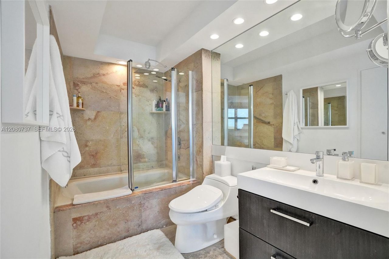 90 Alton Rd , Unit 1411, Miami Beach, FL 33139 Photo
