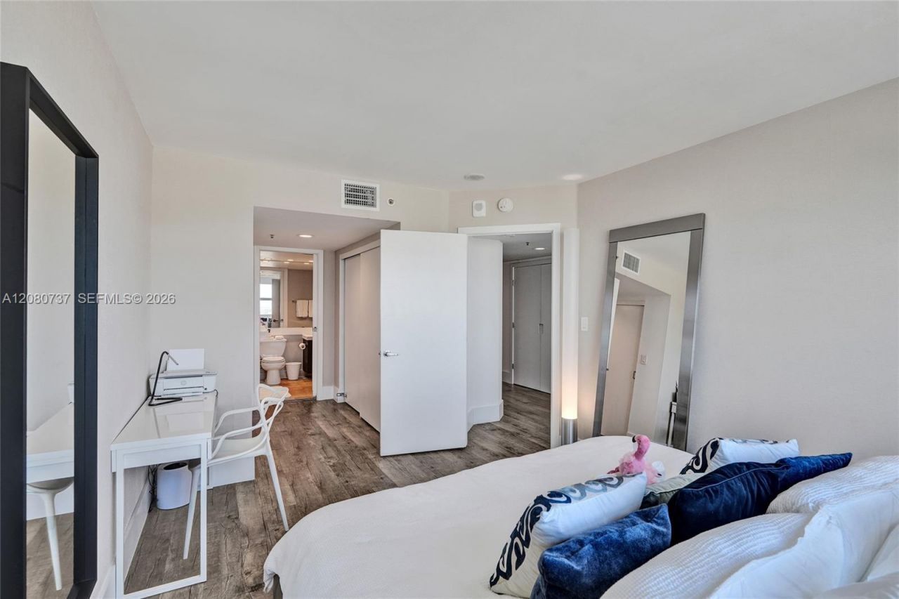 90 Alton Rd , Unit 1411, Miami Beach, FL 33139 Photo