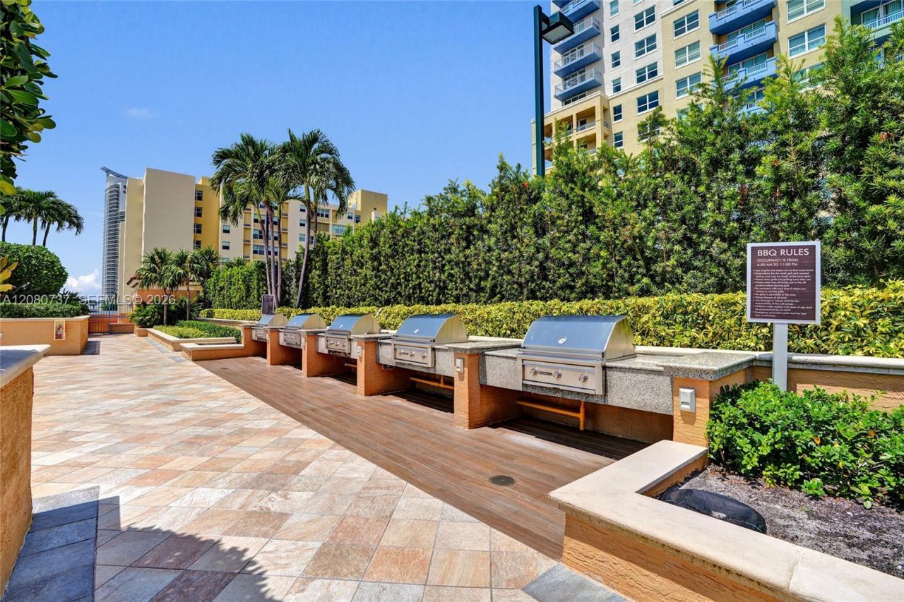 90 Alton Rd , Unit 1411, Miami Beach, FL 33139 Photo