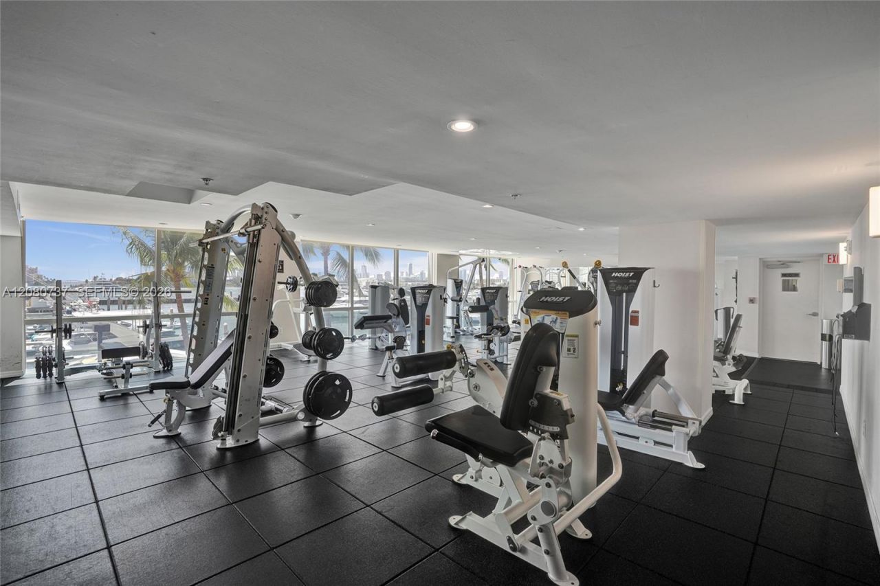 90 Alton Rd , Unit 1411, Miami Beach, FL 33139 Photo
