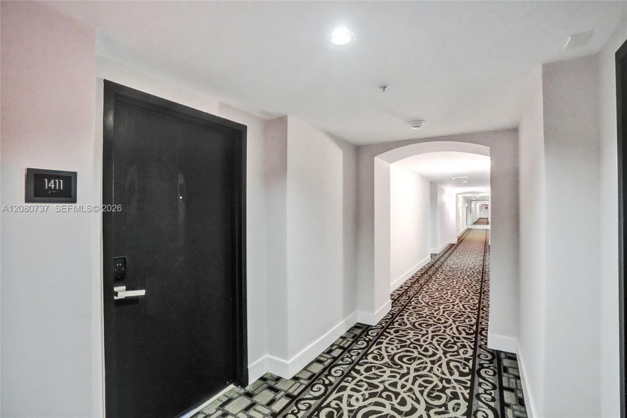 90 Alton Rd , Unit 1411, Miami Beach, FL 33139 Photo