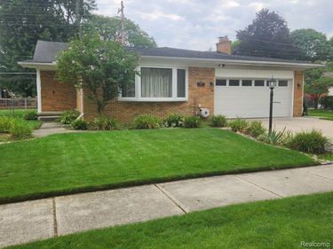 30127 Brookview Drive , Livonia, Mi 48152
