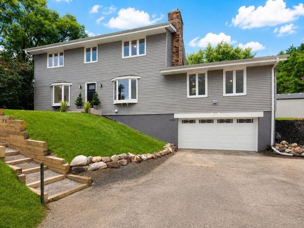 S26W26876 Mac Arthur ROAD, Waukesha, WI 53188