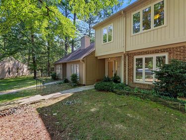 109 Mossbark Lane, Chapel Hill, NC 27514