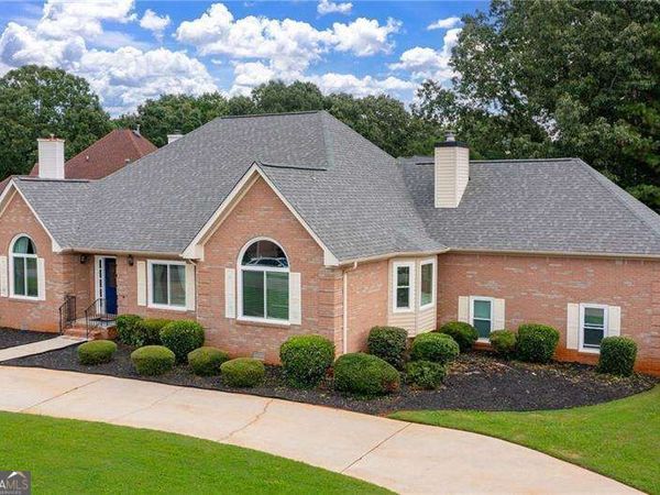 9396 Woodlawn Drive, Douglasville, GA 30135
