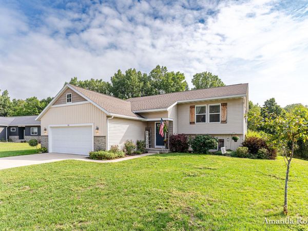 810 School Bell Court, Belding, MI 48809