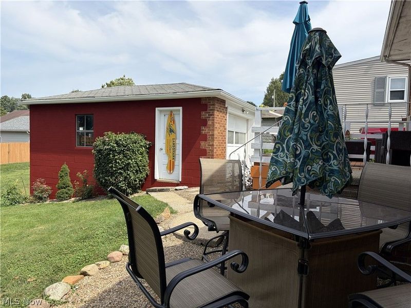 223 E Cassell Avenue, Barberton, OH 44203 Photo 10