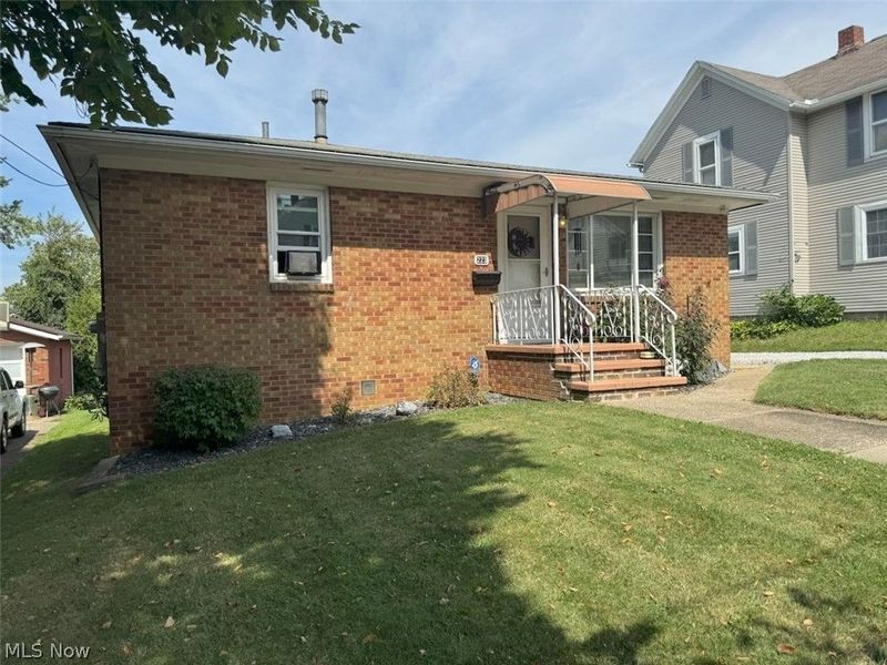 223 E Cassell Avenue, Barberton, OH 44203 Photo 5